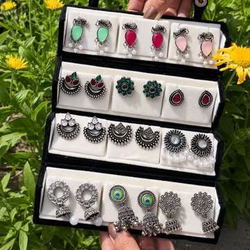 Set of 12 Earrings with Folding Jhumka Box
